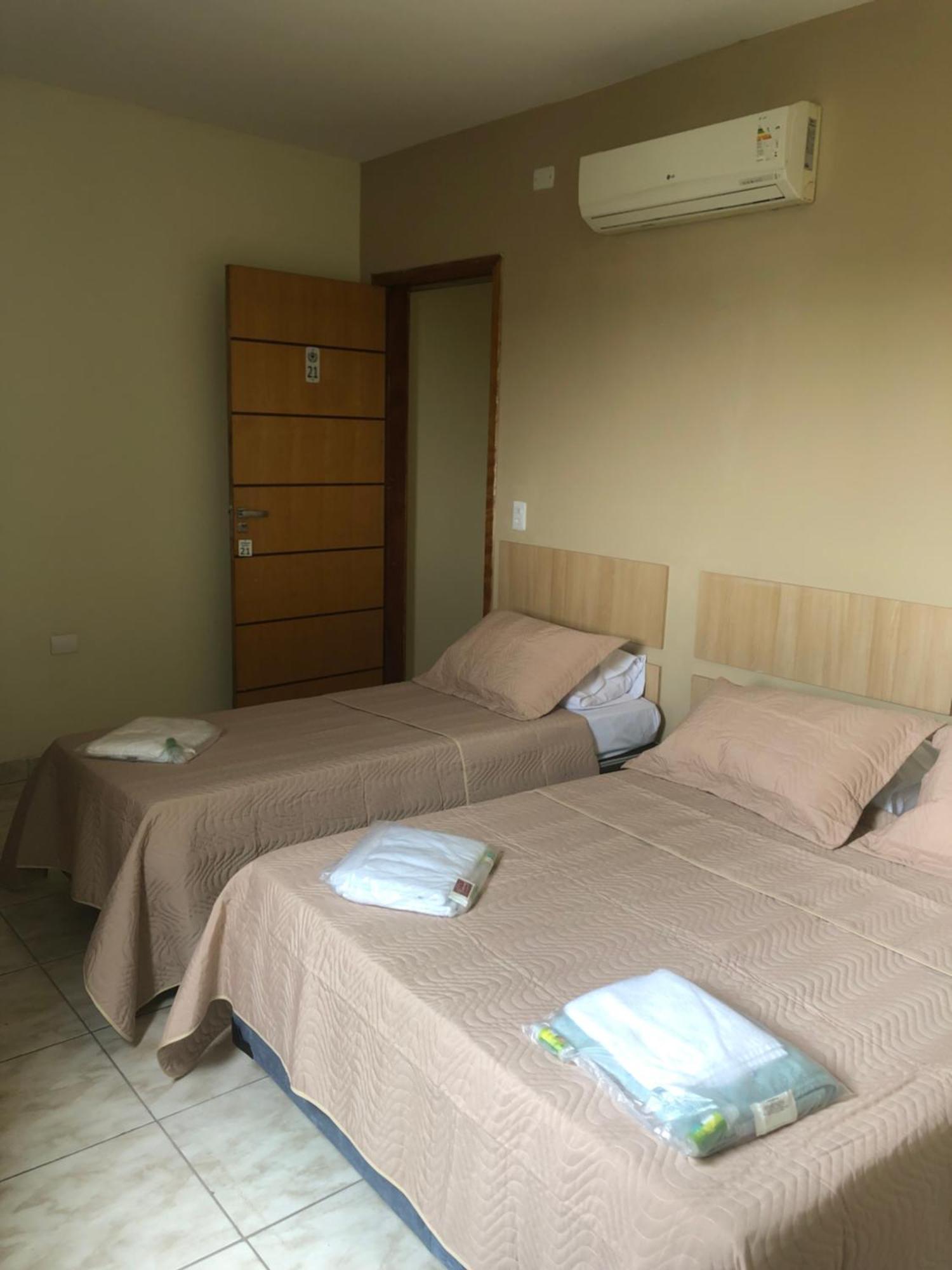 Attriun Hotel Гуарульюс Экстерьер фото