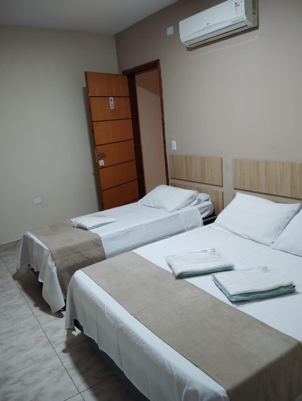 Attriun Hotel Гуарульюс Экстерьер фото