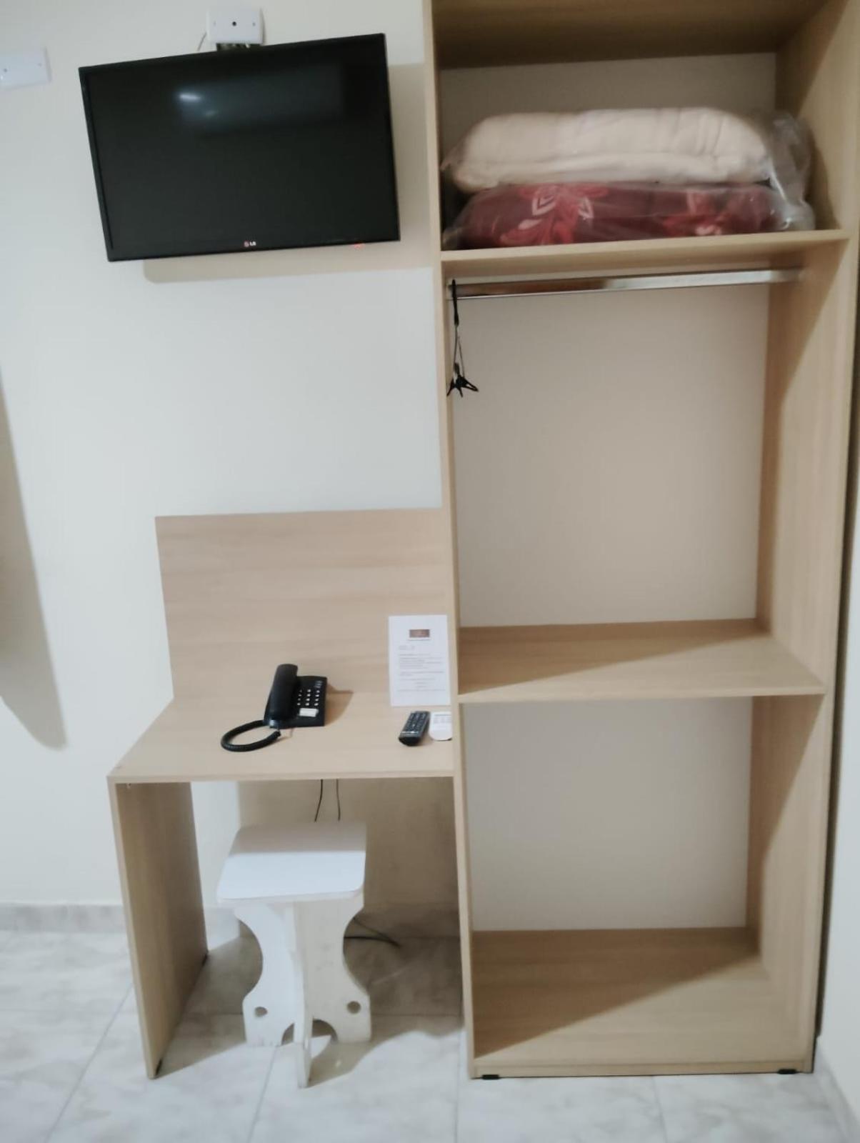 Attriun Hotel Гуарульюс Экстерьер фото